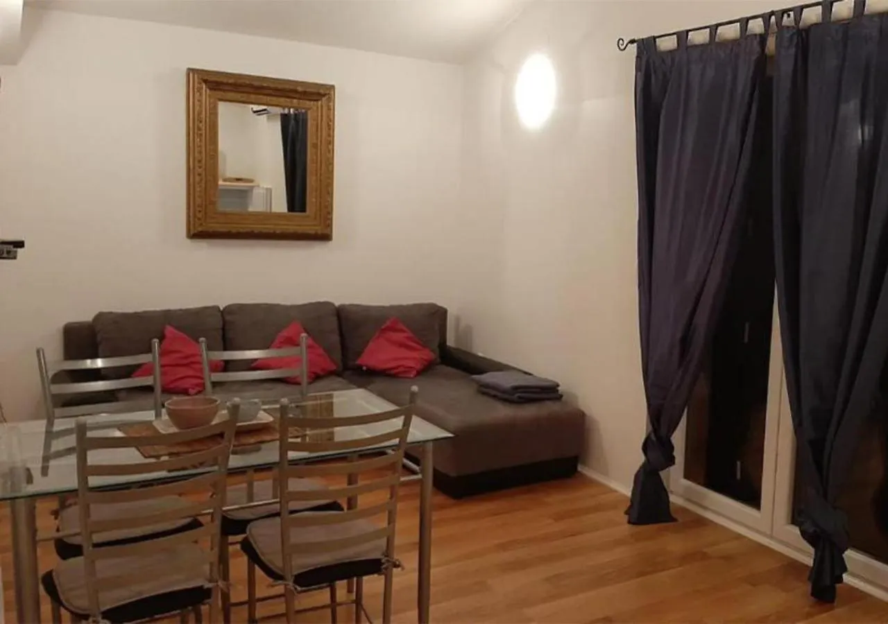 Apartment Shankini 풀라
